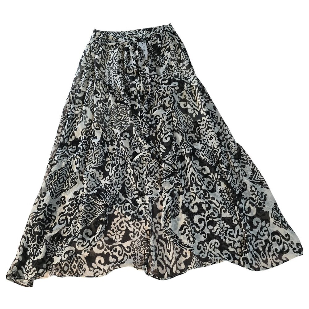 Express Women's Back White Ruffled Maxi Skirt Medium